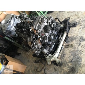 MERCEDES 212 KASA E180 MOTOR